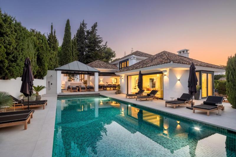 Villa Interni Nueva Andalucia Marbella - image 1