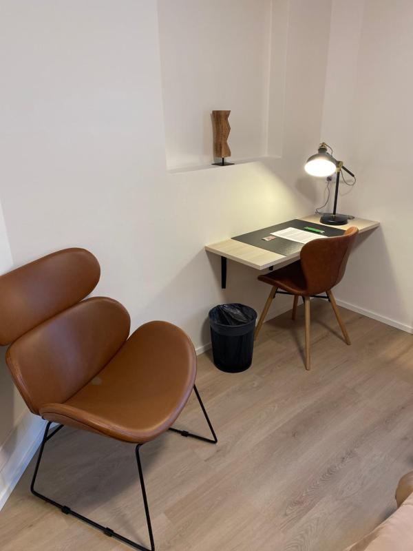 Double Room with Private Bathroom image 4