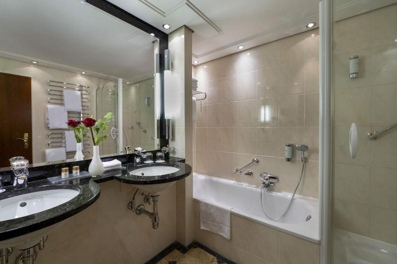 Presidential Suite image 3