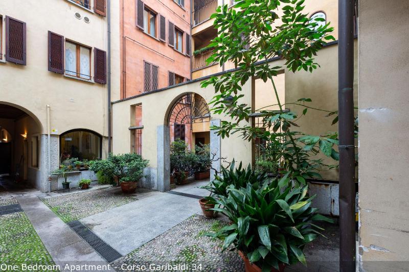 Appartamento con 1 Camera da Letto - Corso Garibaldi 34 image 4