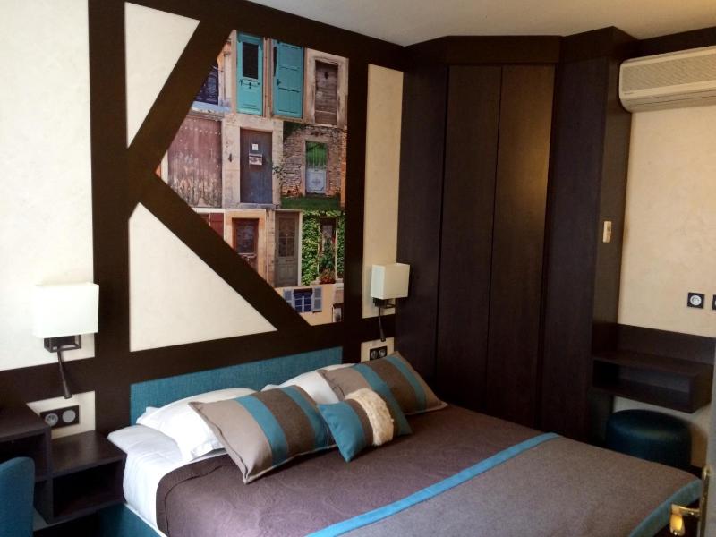 Superior Double Room image 3