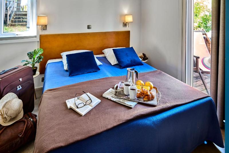 Two-Bedroom Lodge image 3