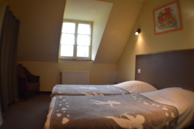 Classic Single Room with Shower image 4