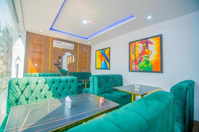 Purple Lavender Hotel Lekki - image 14