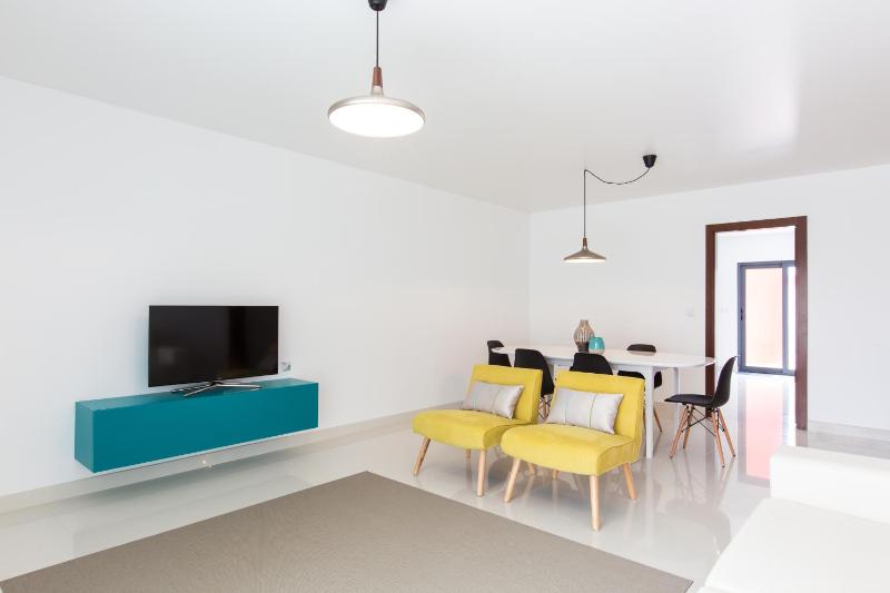 Two-Room Apartment image 4