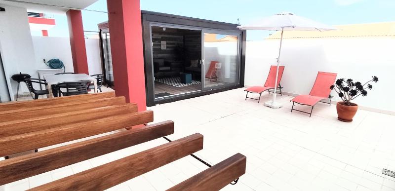 One-Bedroom Apartment with Terrace image 4
