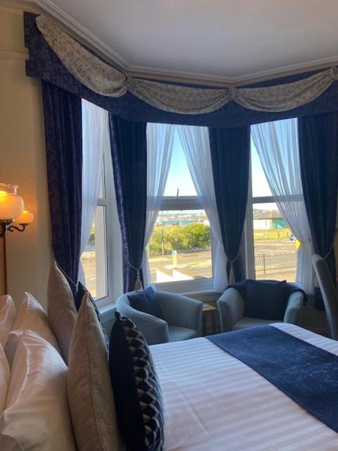 Superior Double Room image 3