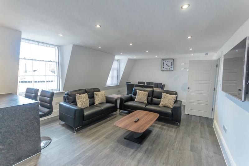 Three-Bedroom House image 1