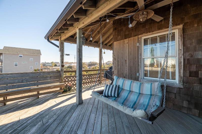 Pirates Hideout - Nags Head MP 10 Ocean View Pool Tiki Bar Fenced Yard Pets OK Flex Stays - image 16