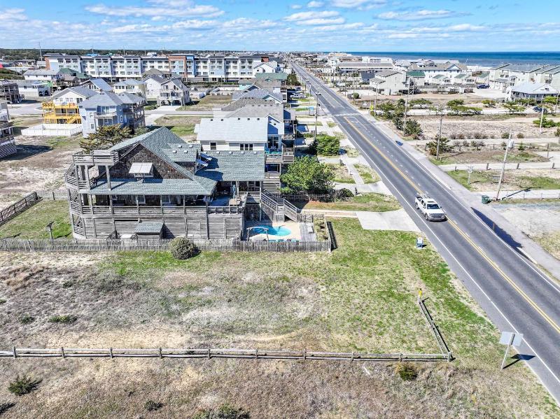 Pirates Hideout - Nags Head MP 10 Ocean View Pool Tiki Bar Fenced Yard Pets OK Flex Stays - image 34