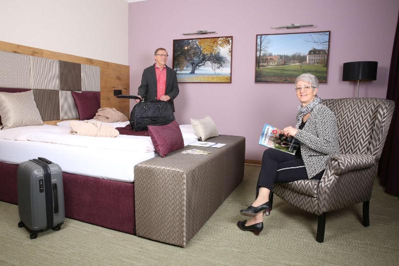 Comfort Twin Room image 1