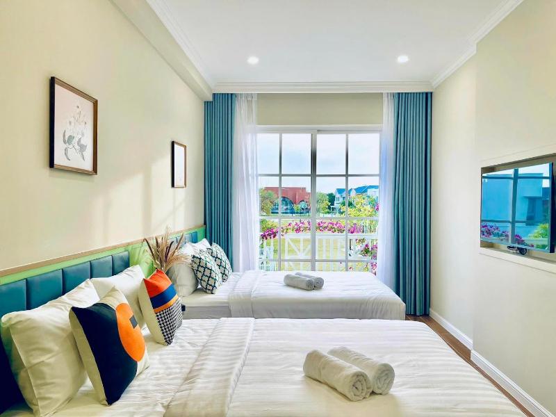 Novaworld Phan Thiết Bình Thuận view bể bơi gần biển 4PN chủ nhà host can speak English - image 2