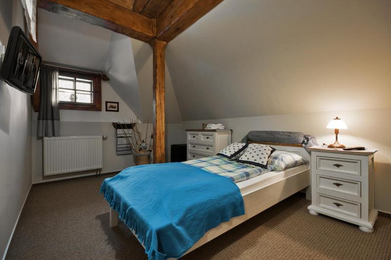 Single Room image 3