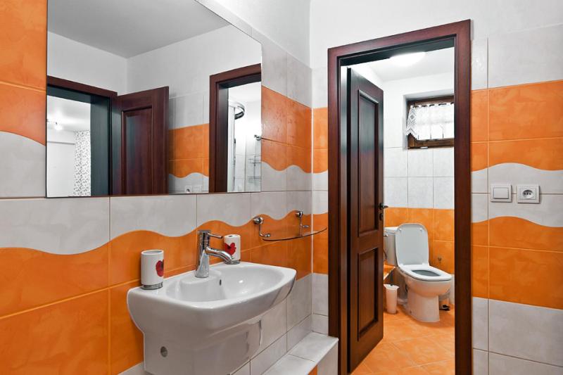 Double Room with Private Bathroom image 4