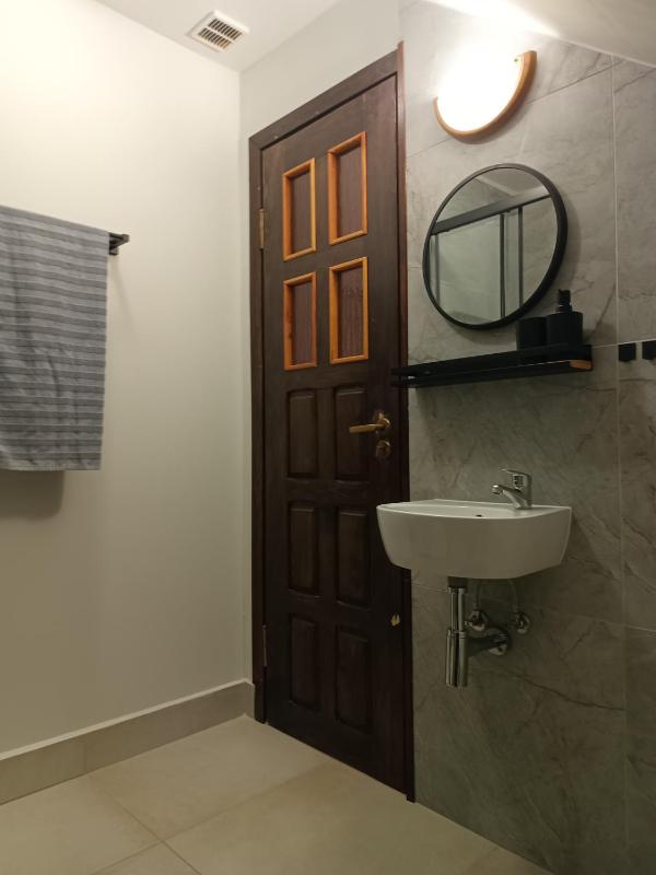 Small Double Room image 1