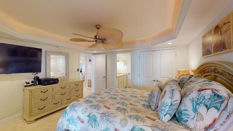 Sandarac 502B- Beachfront 3BR Condo with Pool & Views condo - image 38