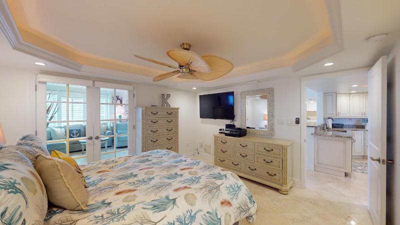 Sandarac 502B- Beachfront 3BR Condo with Pool & Views condo - image 36