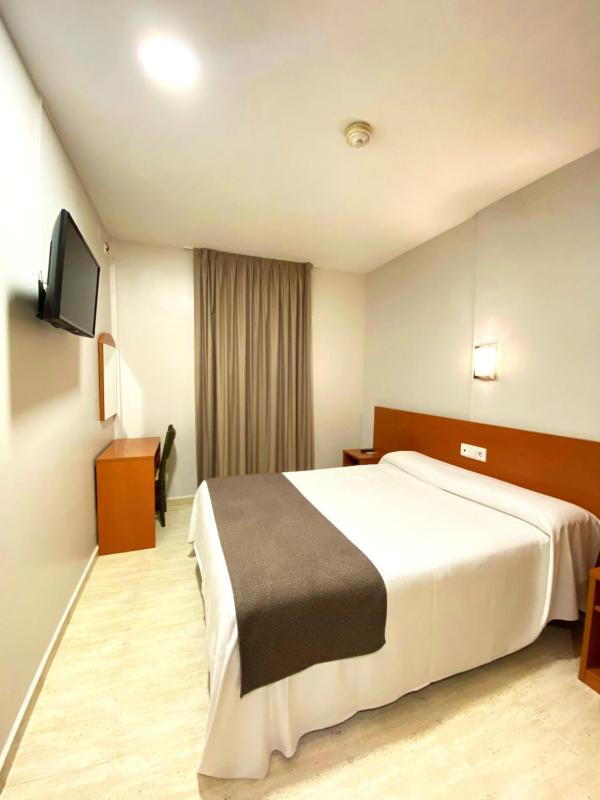Double Room image 1