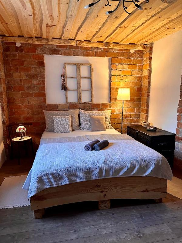 One-Bedroom Premium Apartment image 1