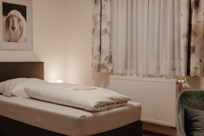 Single Room image 1