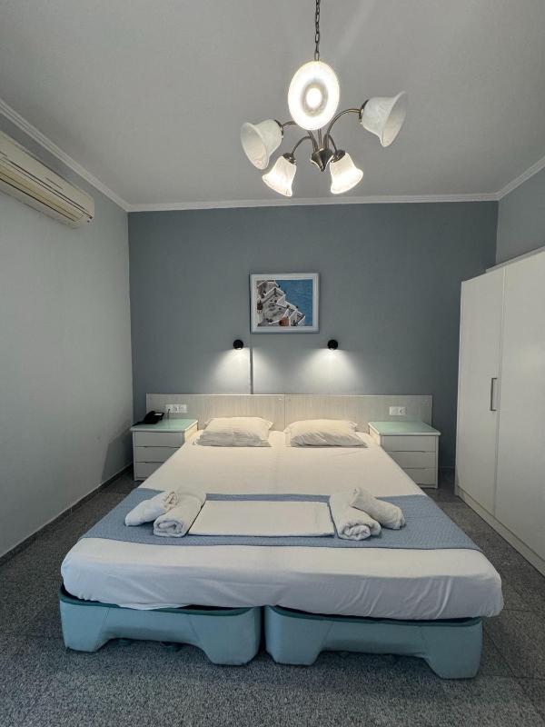 Deluxe Double or Twin Room (2 Adults + 2 Children)  image 3