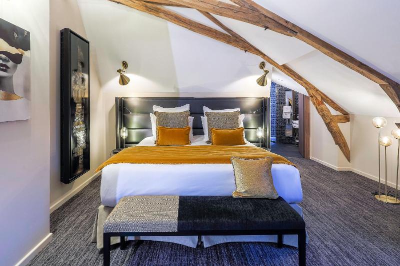 Double Room with Private Bathroom image 1