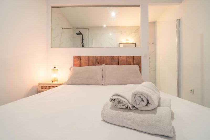 Avanel Boutique Apartments - image 37
