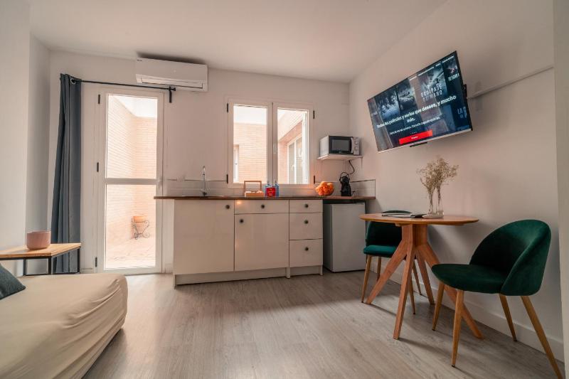 Avanel Boutique Apartments - image 30