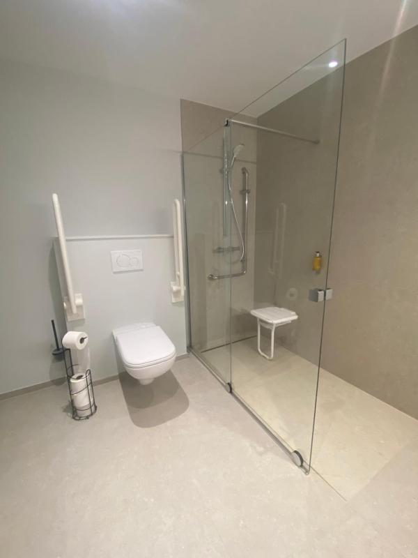 Double Room - Disability Access image 4