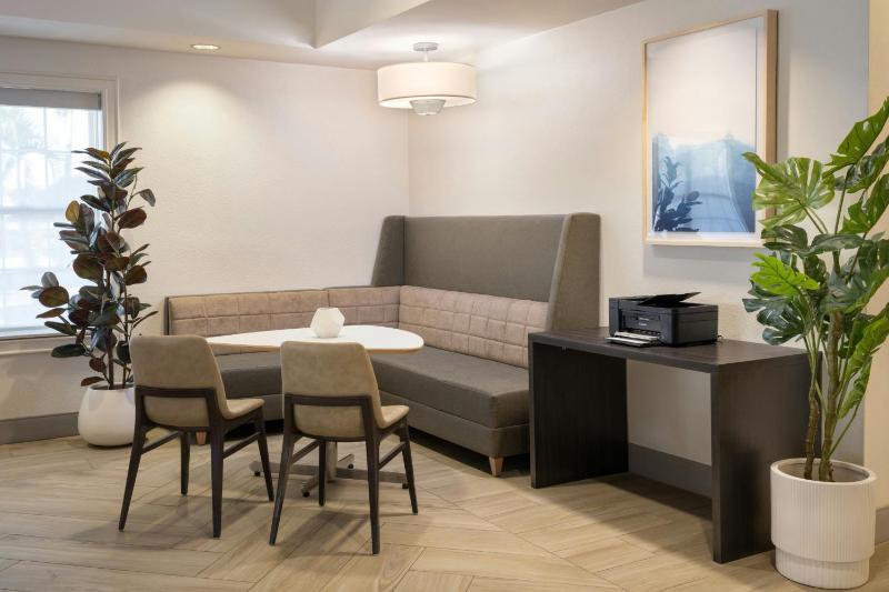 Residence Inn by Marriott Tampa Westshore/Airport - image 6