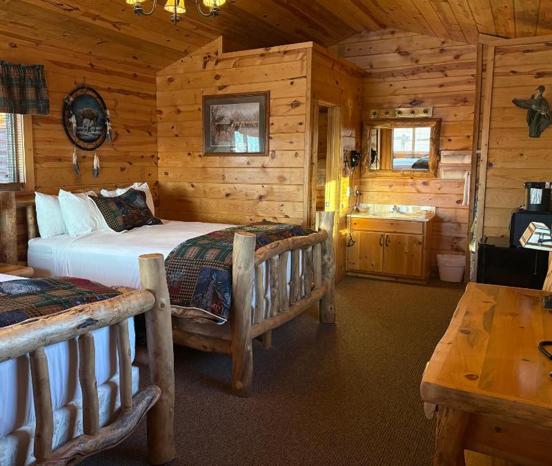 Double Room with Patio image 1