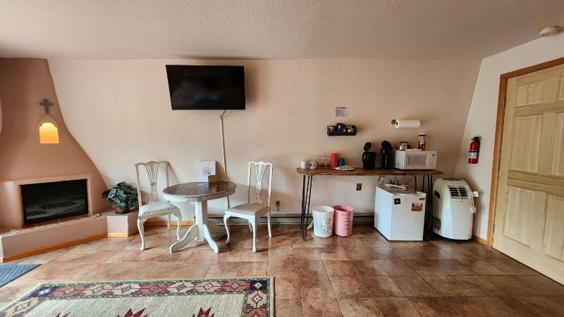 King Suite image 2