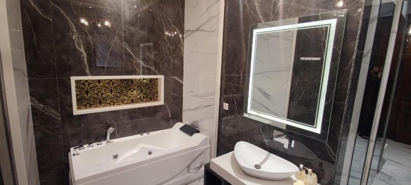 Luxury Spanish Villa Close to Raya Fairways Commercial - image 6