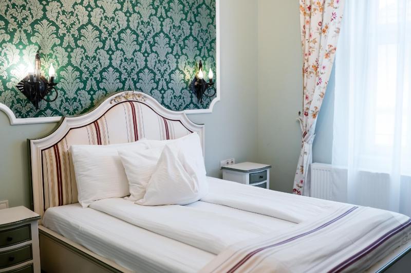 Standard Double Room image 4