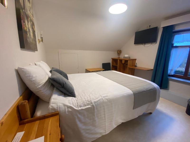 Single Room image 1