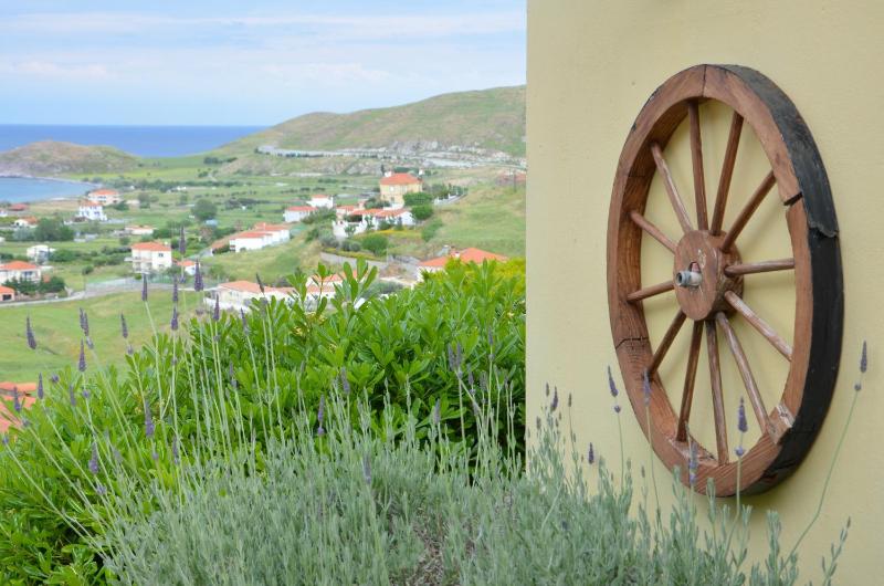 Studio with Sea View image 3