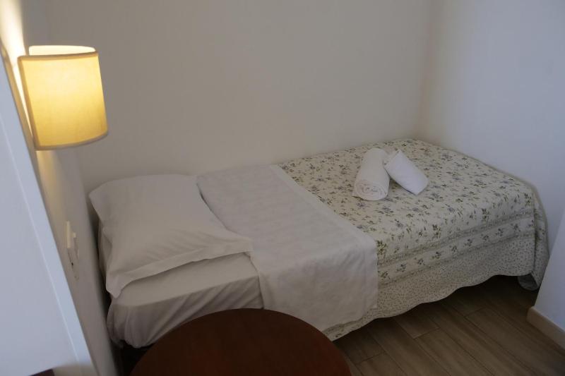 Superior Triple Room with Sea View image 2