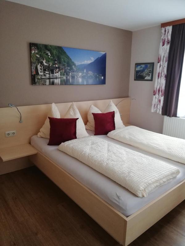 Double Room image 1