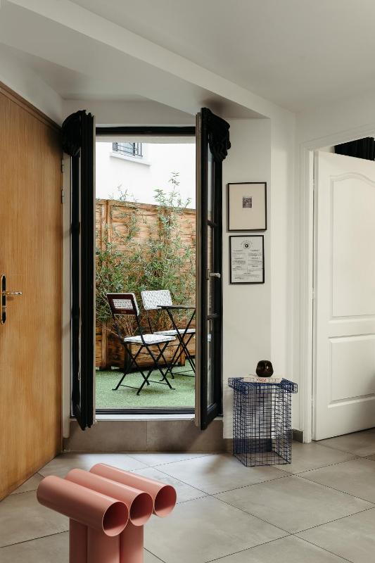 One-Bedroom Apartment with Terrace image 2