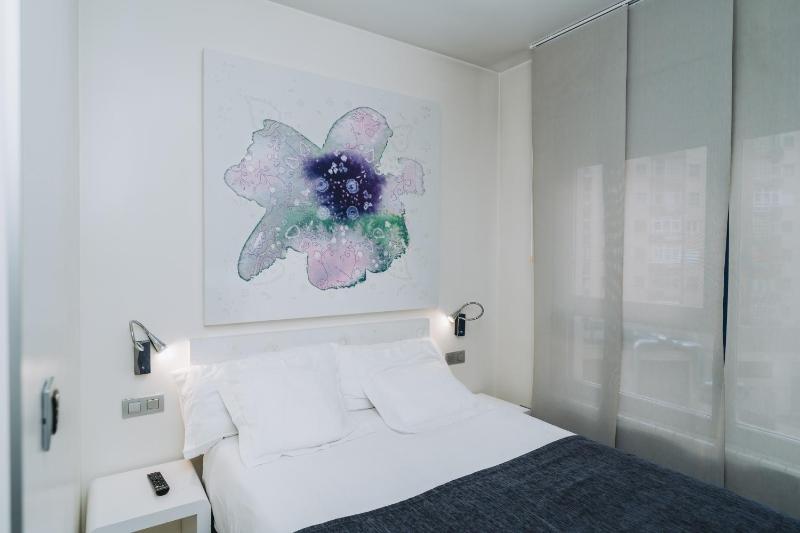 Double or Twin Room image 3