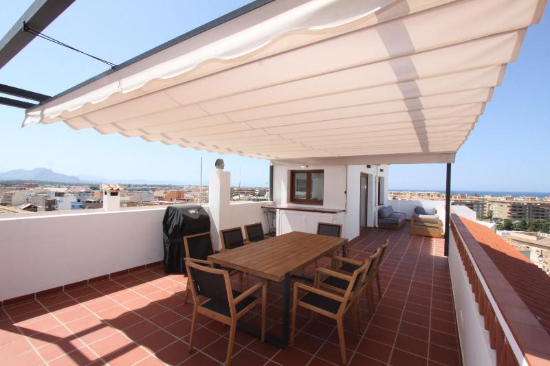 Holiday Home image 2