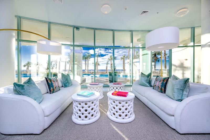 Turquoise Place C2602 - image 4