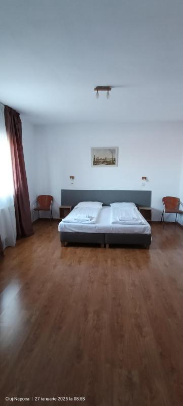 Standard King Room image 1