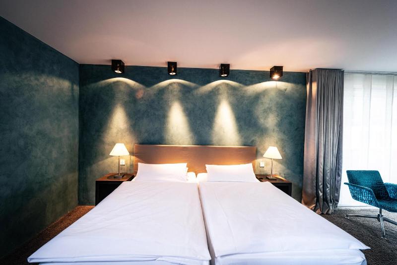 Deluxe Junior Suite image 4