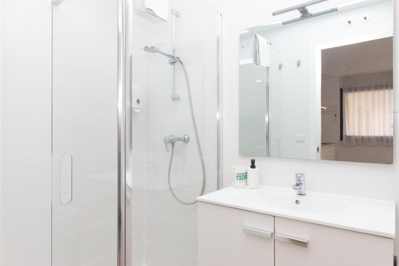 One-Bedroom Apartment image 1