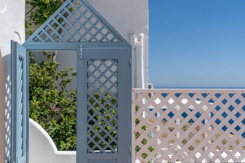 Apartment with Sea View image 1