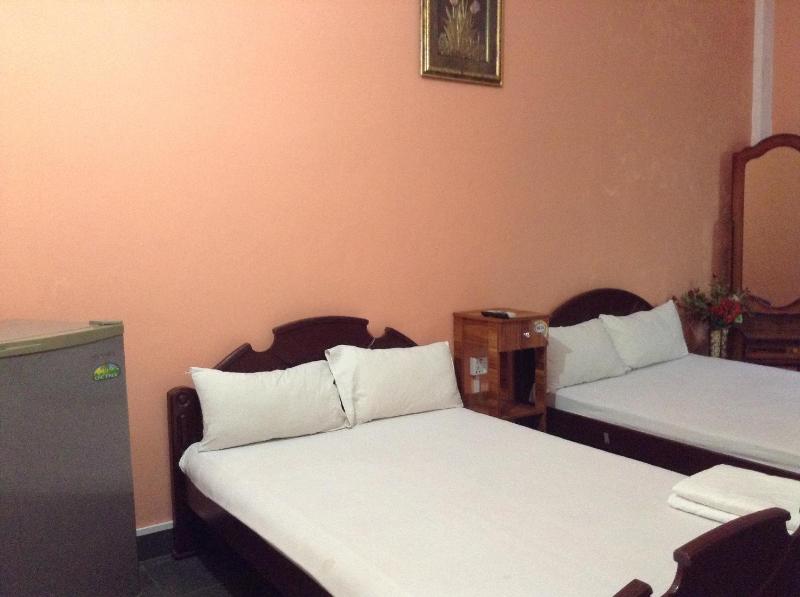 Sunshine Hotel - image 30