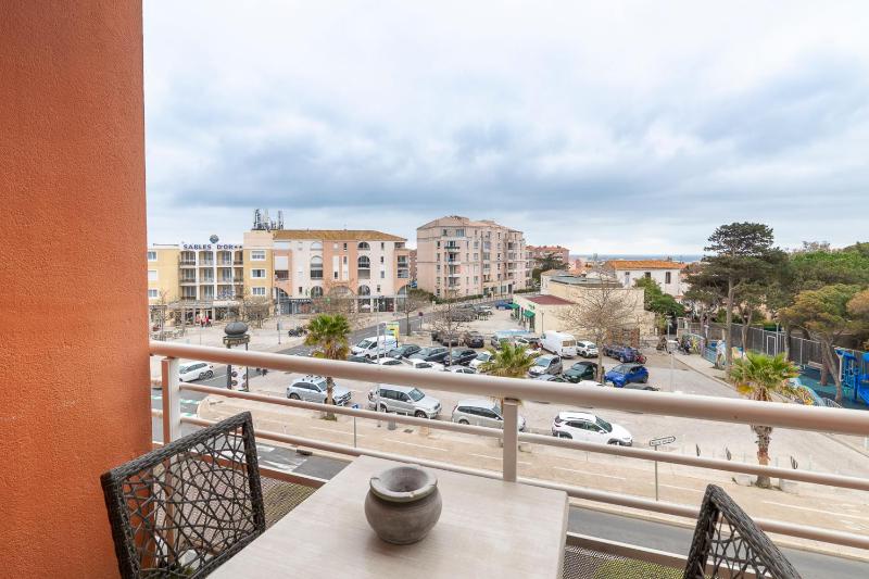 Superior Room with Balcony and Sea View image 3