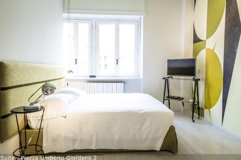 Suite - Piazza Umberto Giordano 2 image 1