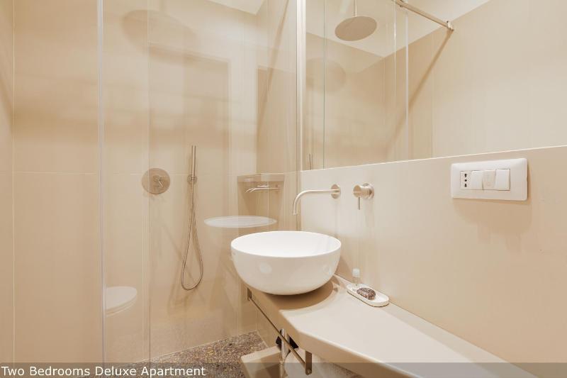 2 Bedrooms Apartment Deluxe  image 4